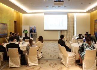 ETSN və BMTİP İqlim Hüquqi Çərçivə Seminarı üzrə əməkdaşlığı davam etdirirlər ETSN və BMTİP İqlim Hüquqi Çərçivə Seminarı üzrə əməkdaşlığı davam etdirirlər