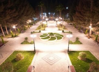 Yevlaxda abadlaşdırılan həyət, yeni salınan və təmir olunan iki park istifadəyə verilib Yevlaxda abadlaşdırılan həyət, yeni salınan və təmir olunan iki park istifadəyə verilib