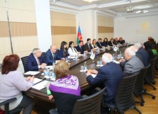 QHT-lərə Dövlət Dəstəyi Agentliyində ekoloji yönümlü bir qrup QHT sədrləri ilə görüş keçirilib QHT-lərə Dövlət Dəstəyi Agentliyində ekoloji yönümlü bir qrup QHT sədrləri ilə görüş keçirilib