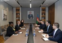 Ceyhun Bayramov BMT rəsmisi ilə COP29-a hazırlıq işlərini müzakirə edib Azərbaycanın xarici işlər naziri Ceyhun Bayramov BMT-nin İqlim Dəyişmələri üzrə Çərçivə Konvensiyasının icraçı katibi Saymon Stil ilə görüşüb