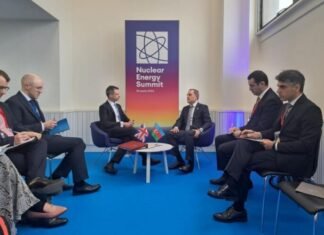 Azərbaycanla Birləşmiş Krallıq arasında COP29 çərçivəsində keçiriləcək tədbirlər və layihələr müzakirə olunub Azərbaycan Respublikasının xarici işlər naziri Ceyhun Bayramov və Birləşmiş Krallığın Enerji Təhlükəsizliyi və Sıfır Emissiya Nazirliyində nüvə enerjisi və alternativ enerji üzrə dövlət naziri Endryu Boui