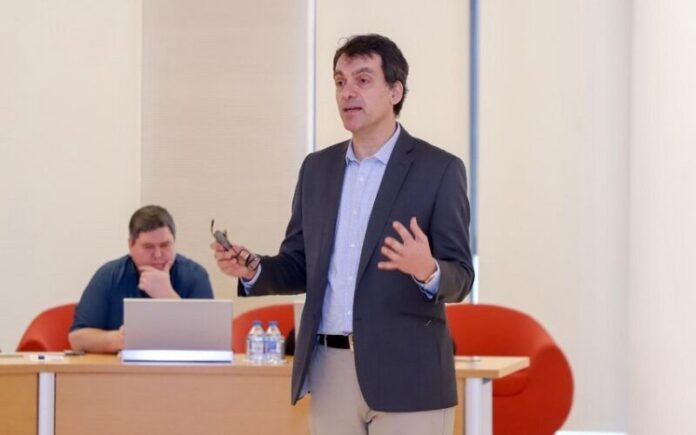 Nik Mediç