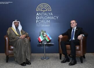 Küveyt COP29-a ev sahibliyi çərçivəsində Azərbaycanla qarşılıqlı əməkdaşlığa hazırdır Azərbaycanın xarici işlər naziri Ceyhun Bayramov və Küveytin xarici işlər naziri Abdullah Əli Əl-Yəhya