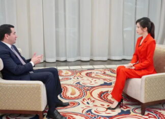 Hikmət Hacıyev: COP29 Azərbaycanın qətiyyətini, diplomatik və siyasi cəsarətini nümayiş etdirir Azərbaycan Prezidentinin köməkçisi - Prezident Administrasiyasının Xarici siyasət məsələləri şöbəsinin müdiri Hikmət Hacıyev