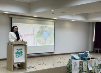 Pedaqoji Universitetdə tədbir: Təhsildə ekoloji tərbiyə Azərbaycan Dövlət Pedaqoji Universitetinin (ADPU) “SABAH” mərkəzinin təşkilatçılığı ilə “Yaşıl dünya naminə həmrəylik ili”nə həsr olunmuş “Təhsildə ekoloji tərbiyə” mövzusunda tədbir keçirilib