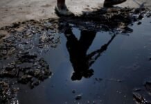 Bakıətrafı kəndlərdəki neft gölləri radioaktiv təhlükə mənbəyidir neft gölləri