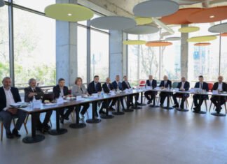 “Yaşıl iqtisadiyyat, rəqəmsal Azərbaycan” – UNEC-də ictimai müzakirə “Yaşıl iqtisadiyyat, rəqəmsal Azərbaycan” – UNEC-də ictimai müzakirə