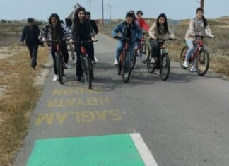 Gənc bioloqlar “Biz irəlidəyik” adlı ekoloji aksiya keçirib "Biz irəlidəyik" adlı ekoloji aksiya
