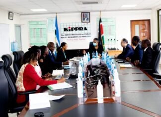 Azərbaycan səfiri Keniyanın tədqiqat institutunda COP29-u müzakirə edib Azərbaycan səfiri Keniyanın tədqiqat institutunda COP29-u müzakirə edib