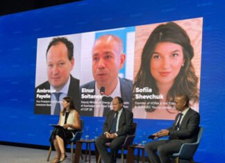 “COP29 və yaşıl üfüqlər: iqlim dəyişikliyinin idarə edilməsi” mövzusunda panel keçirilib “COP29 və yaşıl üfüqlər: iqlim dəyişikliyinin idarə edilməsi” mövzusunda panel