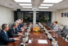 COP29 sədrliyi ilə IMF-nin icraçı direktoru iqlim davamlılığı üçün maliyyə islahatlarını müzakirə edib COP29 sədrliyi ilə Beynəlxalq Valyuta Fondunun (IMF) icraçı direktoru Kristalina Georgieva iqlim davamlılığı üçün maliyyə islahatlarını müzakirə edib