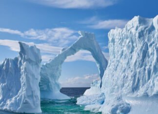 Antarktikada dəniz buzunun sahəsi müşahidələr tarixində ən aşağı səviyyəyə çatıb Antarktika