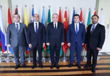 Prokurorların yaşıl missiyası: Bakıda başlayan iqlim ədaləti hərəkatı Belemdə davam edir Azərbaycan Respublikasının Baş prokuroru Kamran Əliyevin rəhbərlik etdiyi nümayəndə heyəti Braziliyaya səfərə gedib. Oktyabrın 22-də Belem şəhərində COP30 çərçivəsində “Prokurorluq orqanlarının iqlim idarəçiliyində rolu” adlı beynəlxalq plenar iclas öz işinə başlayıb