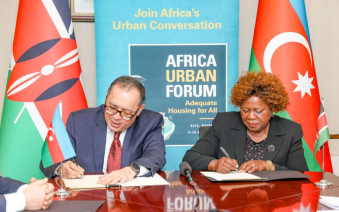 Keniyanın torpaq, ictimai işlər, mənzil və şəhər inkişafı naziri xanım Alis Vahome və Azərbaycanın Keniyadakı səfiri, eyni zamanda, BMT-nin Məskunlaşma Proqramı (UN-Habitat) yanında ölkəmizin daimi nümayəndəsi Sultan Hacıyev AİDA-nın maliyyə töhfəsini rəsmiləşdirən sənəd imzalayıb