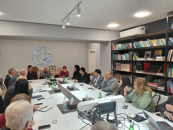 Hacıqabul g&ouml;l&uuml;n&uuml;n m&ouml;vcud vəziyyəti və bərpası yollarına həsr olunmuş dəyirmi masa