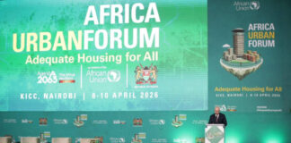 Azərbaycan nümayəndə heyəti II Afrika Şəhərsalma Forumunda iştirak edir Dövlət Şəhərsalma və Arxitektura Komitəsinin sədri, Ümumdünya Şəhərsalma Forumunun 13-cü sessiyasının (WUF13) milli koordinatoru Anar Quliyevin rəhbərlik etdiyi nümayəndə heyəti Keniyanın paytaxtı Nayrobi şəhərində keçirilən İkinci Afrika Şəhərsalma Forumunda (AUF2) iştirak edir