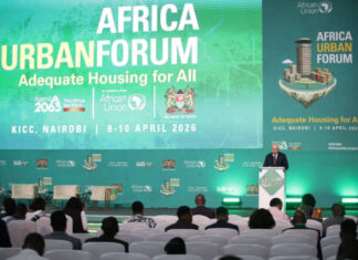 Azərbaycan nümayəndə heyəti II Afrika Şəhərsalma Forumunda iştirak edir Dövlət Şəhərsalma və Arxitektura Komitəsinin sədri, Ümumdünya Şəhərsalma Forumunun 13-cü sessiyasının (WUF13) milli koordinatoru Anar Quliyevin rəhbərlik etdiyi nümayəndə heyəti Keniyanın paytaxtı Nayrobi şəhərində keçirilən İkinci Afrika Şəhərsalma Forumunda (AUF2) iştirak edir