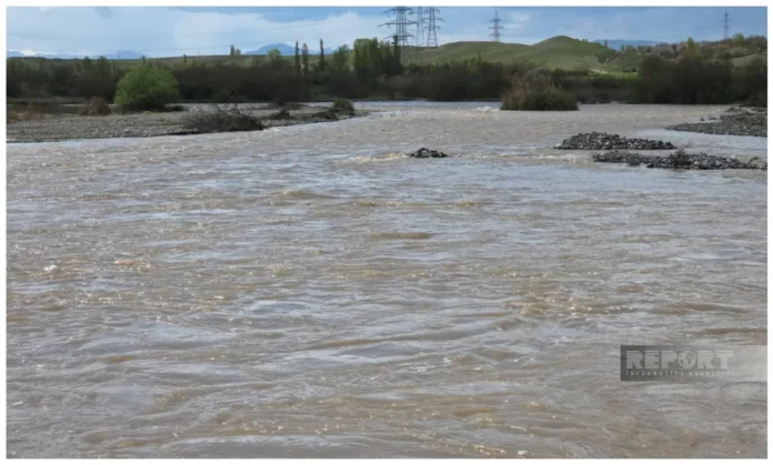 Ağstafa çayından sel keçib