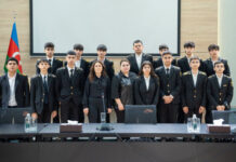 Tələbələr “Yaşıl dalğa: Gələcəyə töhfə” layihəsində iştirak ediblər Tələbələr “Yaşıl dalğa: Gələcəyə töhfə” layihəsində iştirak ediblər